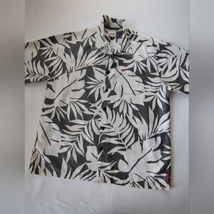 Quiksilver Monochrome Leaf Pattern Shirt Size XL